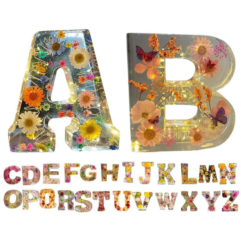 Floral 26 Letters Night Lights Decorative Resin Lamp with Initial Letter & Dry Flower Creative Table Light Night Lamp Glowing