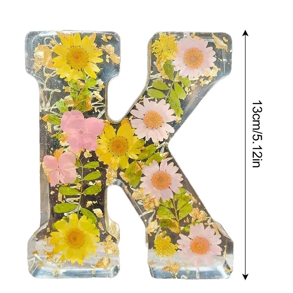 Floral 26 Letters Night Lights Decorative Resin Lamp with Initial Letter & Dry Flower Creative Table Light Night Lamp Glowing