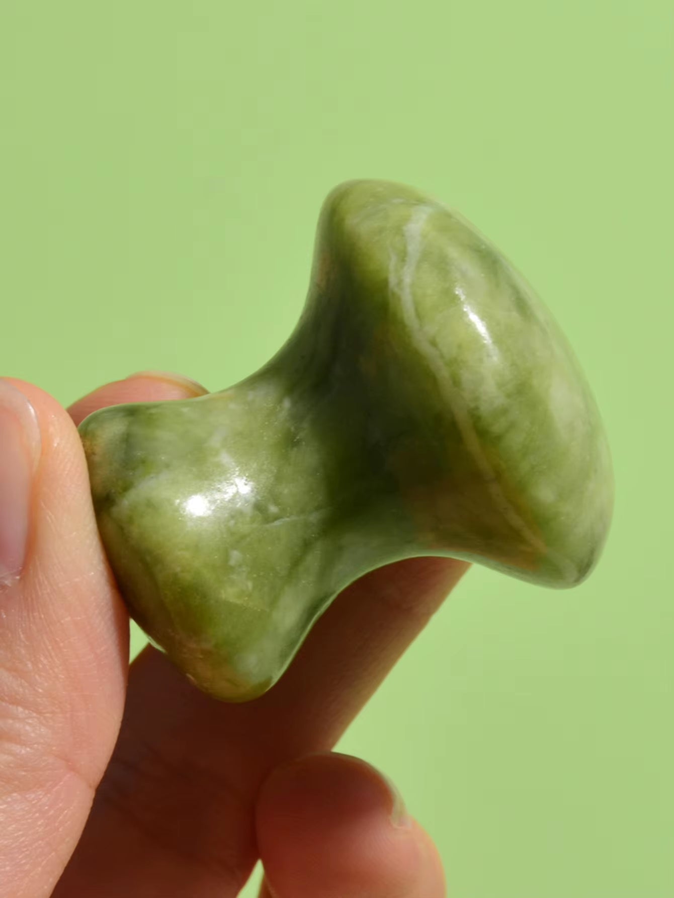1 Pcs Natural Green Quartz Stone Massager Facial Roller Beauty Mushroom Shape Massage Eye Neck Care Slimming Health Beauty Tools
