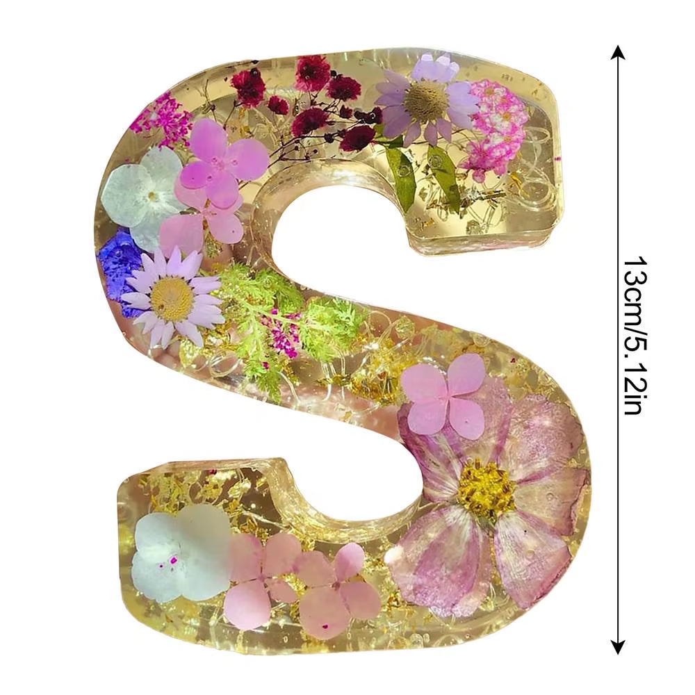 Floral 26 Letters Night Lights Decorative Resin Lamp with Initial Letter & Dry Flower Creative Table Light Night Lamp Glowing